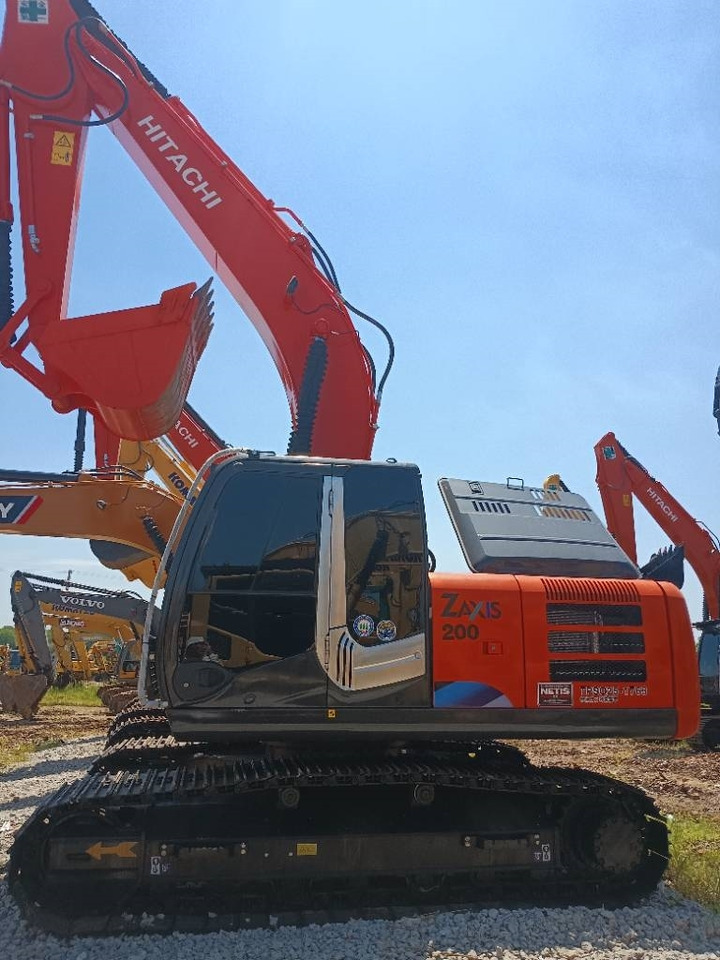 Hitachi ZX 200 - Lintekskavaator: pilt 5 Hitachi ZX 200 - Lintekskavaator: pilt 5