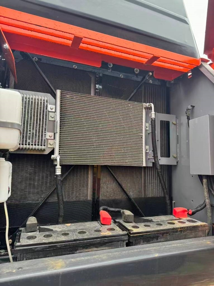 Hitachi ZX 200 - Lintekskavaator: pilt 3 Hitachi ZX 200 - Lintekskavaator: pilt 3