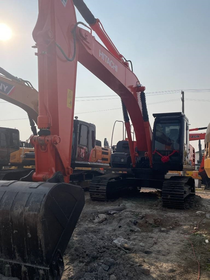 Hitachi ZX 210 - Lintekskavaator: pilt 4 Hitachi ZX 210 - Lintekskavaator: pilt 4