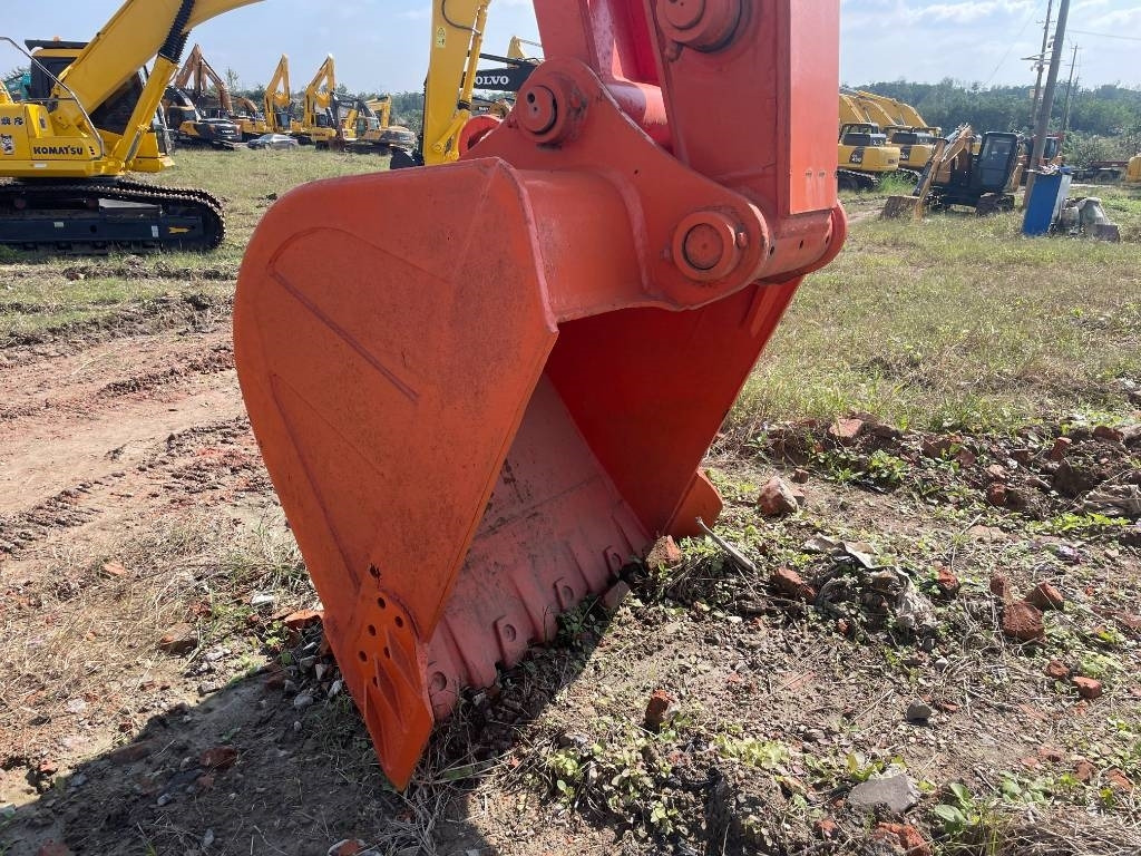 Hitachi ZX 240 - Lintekskavaator: pilt 5 Hitachi ZX 240 - Lintekskavaator: pilt 5