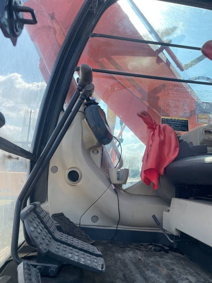 Hitachi ZX 240 - Lintekskavaator: pilt 3 Hitachi ZX 240 - Lintekskavaator: pilt 3