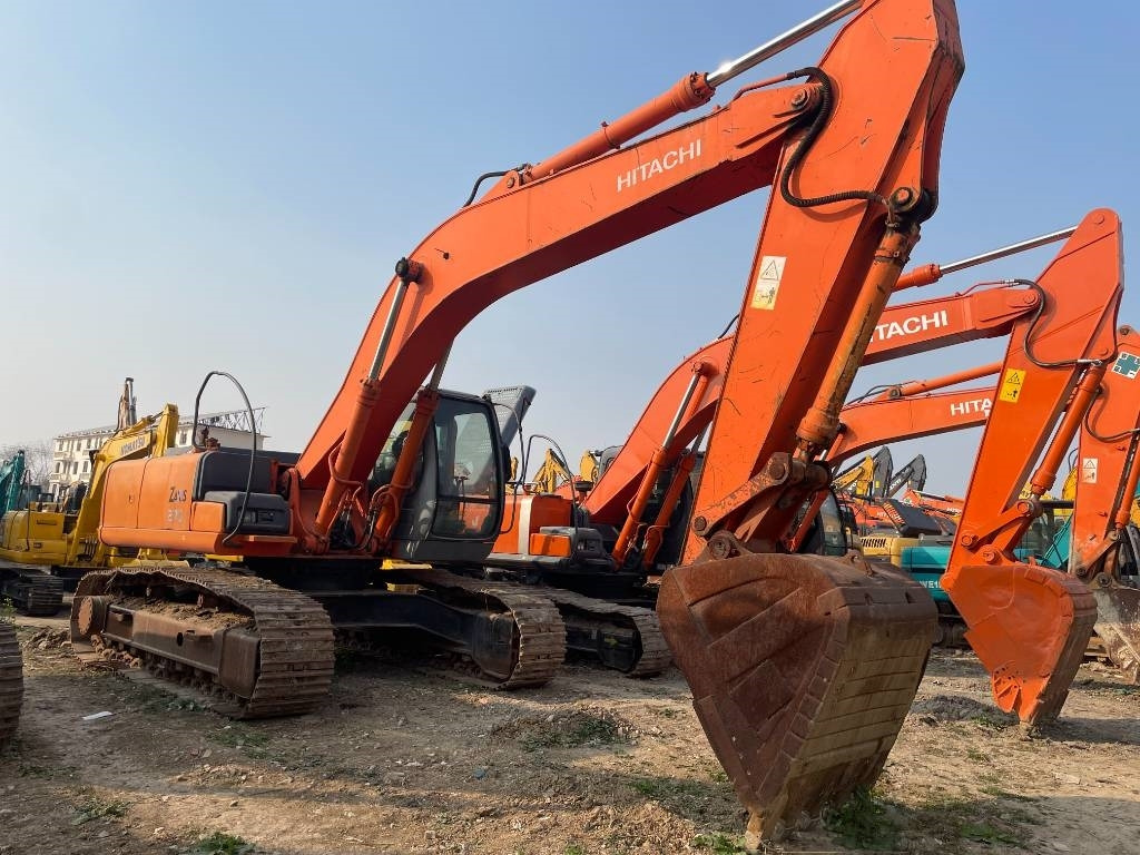 Hitachi ZX 270 - Lintekskavaator: pilt 1 Hitachi ZX 270 - Lintekskavaator: pilt 1