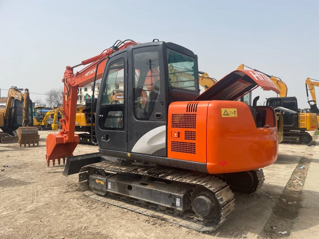Hitachi ZX 70 - Lintekskavaator: pilt 2 Hitachi ZX 70 - Lintekskavaator: pilt 2