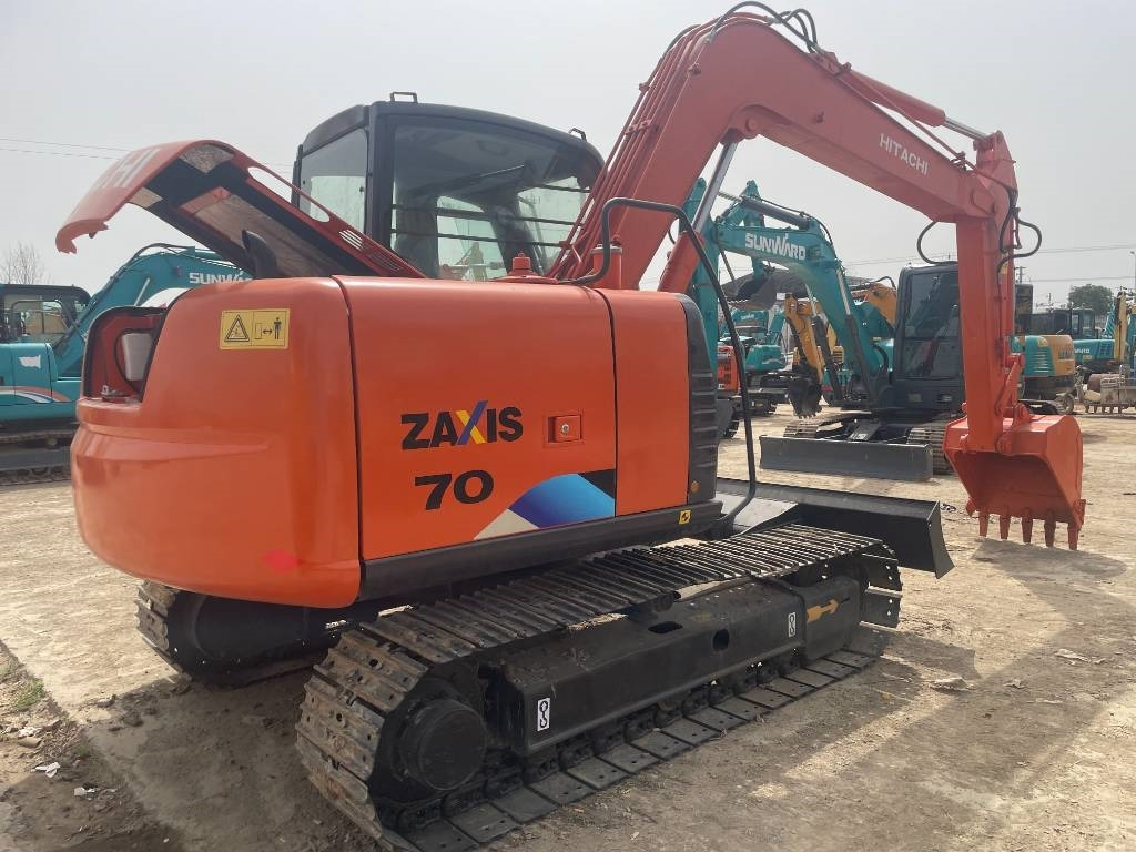 Hitachi ZX 70 - Lintekskavaator: pilt 4 Hitachi ZX 70 - Lintekskavaator: pilt 4