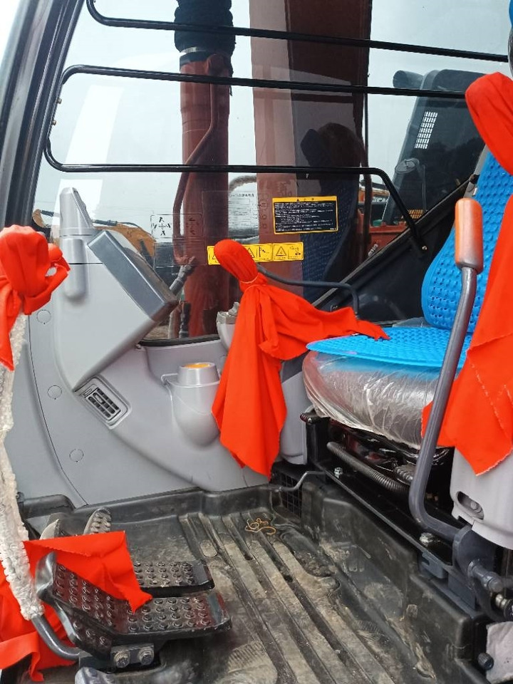 Hitachi ZX70 - Lintekskavaator: pilt 4 Hitachi ZX70 - Lintekskavaator: pilt 4