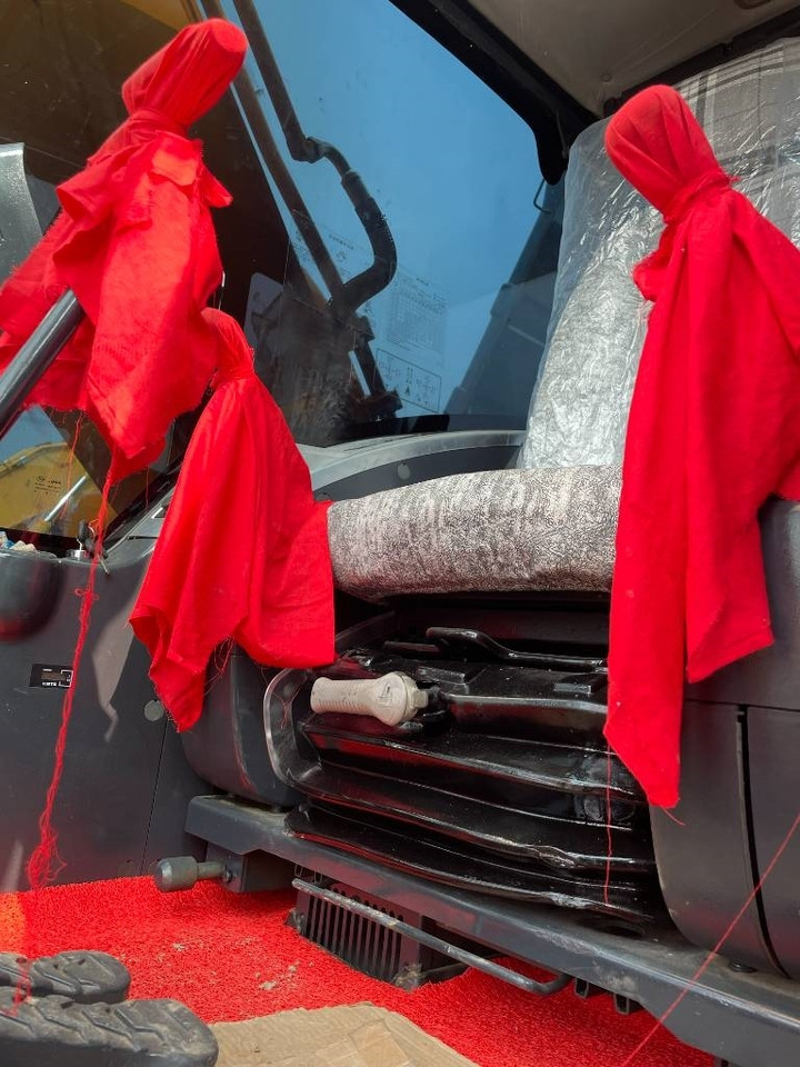 Hyundai 220-9S - Lintekskavaator: pilt 4 Hyundai 220-9S - Lintekskavaator: pilt 4