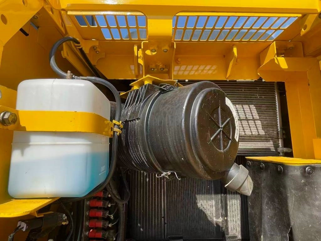 Komatsu PC 130 - Lintekskavaator: pilt 4 Komatsu PC 130 - Lintekskavaator: pilt 4