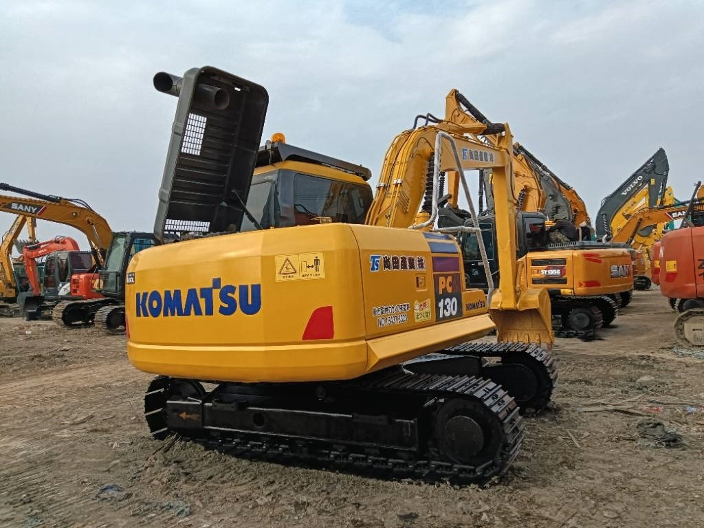 Komatsu PC 130 - Lintekskavaator: pilt 2 Komatsu PC 130 - Lintekskavaator: pilt 2