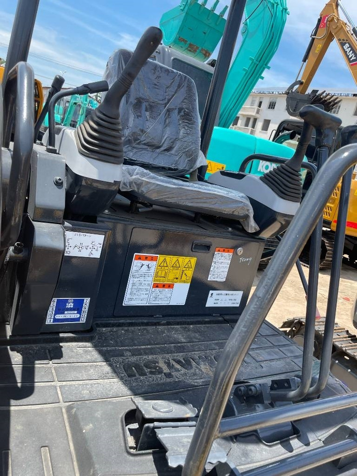 Komatsu PC 20 MR - Miniekskavaator: pilt 3 Komatsu PC 20 MR - Miniekskavaator: pilt 3