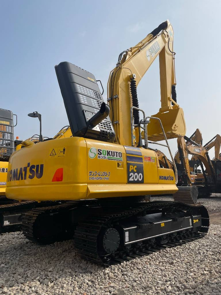 Komatsu PC 200-8 - Lintekskavaator: pilt 1 Komatsu PC 200-8 - Lintekskavaator: pilt 1