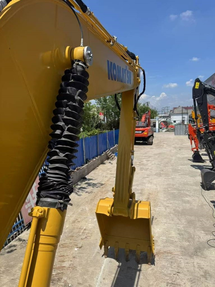 Komatsu PC 200 8N - Lintekskavaator: pilt 5 Komatsu PC 200 8N - Lintekskavaator: pilt 5