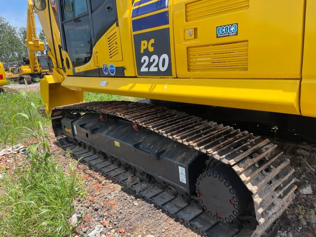 Komatsu PC 220 - Lintekskavaator: pilt 3 Komatsu PC 220 - Lintekskavaator: pilt 3
