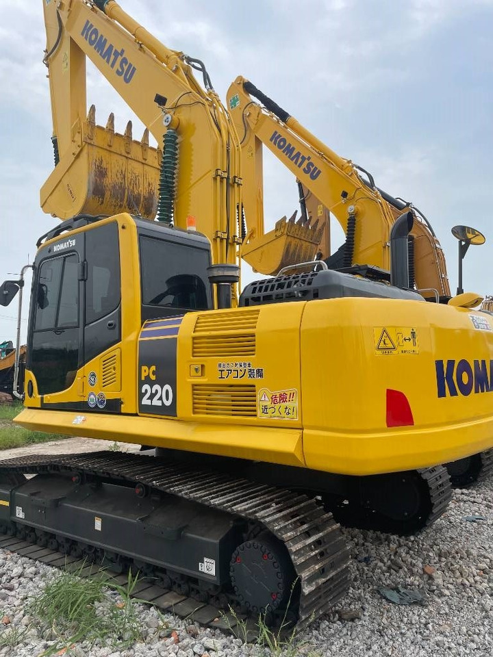 Komatsu PC 220  - Lintekskavaator: pilt 1 Komatsu PC 220  - Lintekskavaator: pilt 1