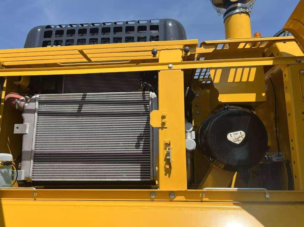 Komatsu PC 300 - Lintekskavaator: pilt 2 Komatsu PC 300 - Lintekskavaator: pilt 2