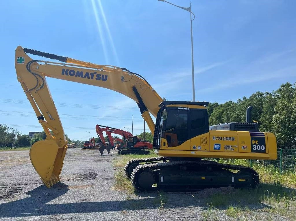 Komatsu PC 300 - Lintekskavaator: pilt 5 Komatsu PC 300 - Lintekskavaator: pilt 5