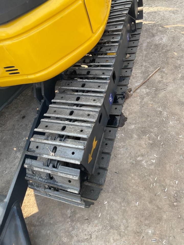 Komatsu PC 35 - Miniekskavaator: pilt 2 Komatsu PC 35 - Miniekskavaator: pilt 2