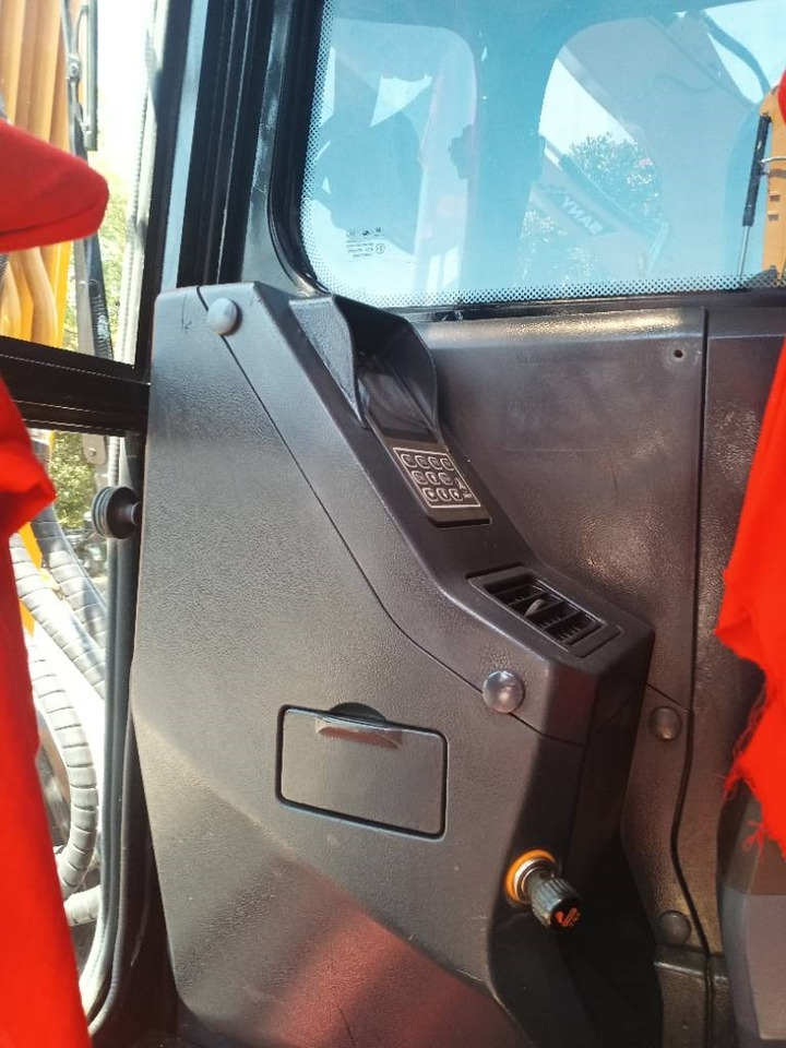 Sany 60C - Lintekskavaator: pilt 5 Sany 60C - Lintekskavaator: pilt 5