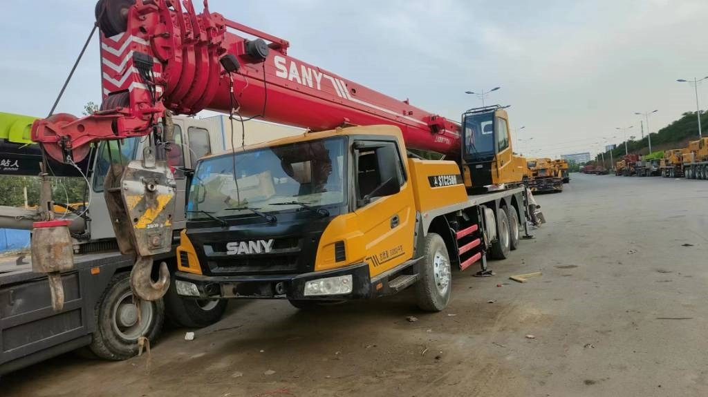Sany STC 250 H - Maastikukraana: pilt 1 Sany STC 250 H - Maastikukraana: pilt 1