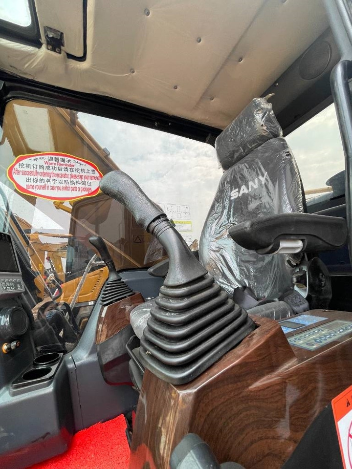Sany SY 215 C - Lintekskavaator: pilt 4 Sany SY 215 C - Lintekskavaator: pilt 4