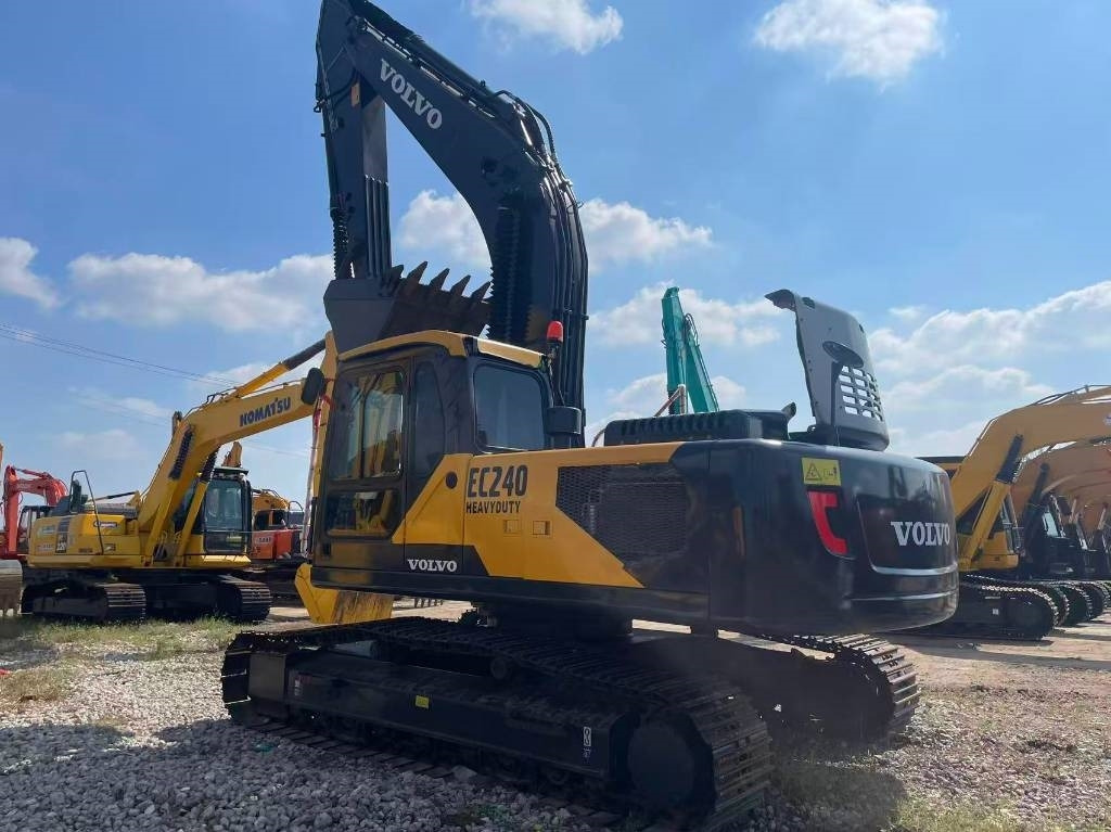 Volvo EC 240 - Lintekskavaator: pilt 2 Volvo EC 240 - Lintekskavaator: pilt 2