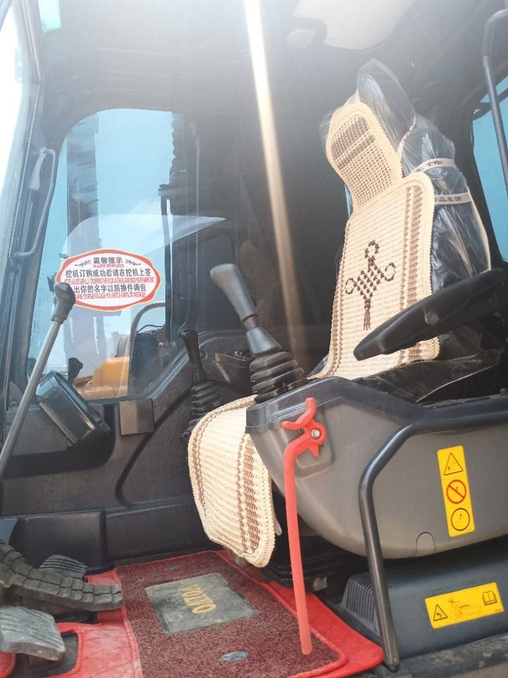 Volvo EC 240 - Lintekskavaator: pilt 5 Volvo EC 240 - Lintekskavaator: pilt 5
