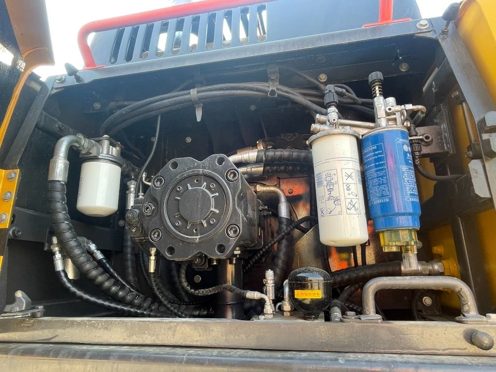 Volvo EC 380 D L - Lintekskavaator: pilt 2 Volvo EC 380 D L - Lintekskavaator: pilt 2