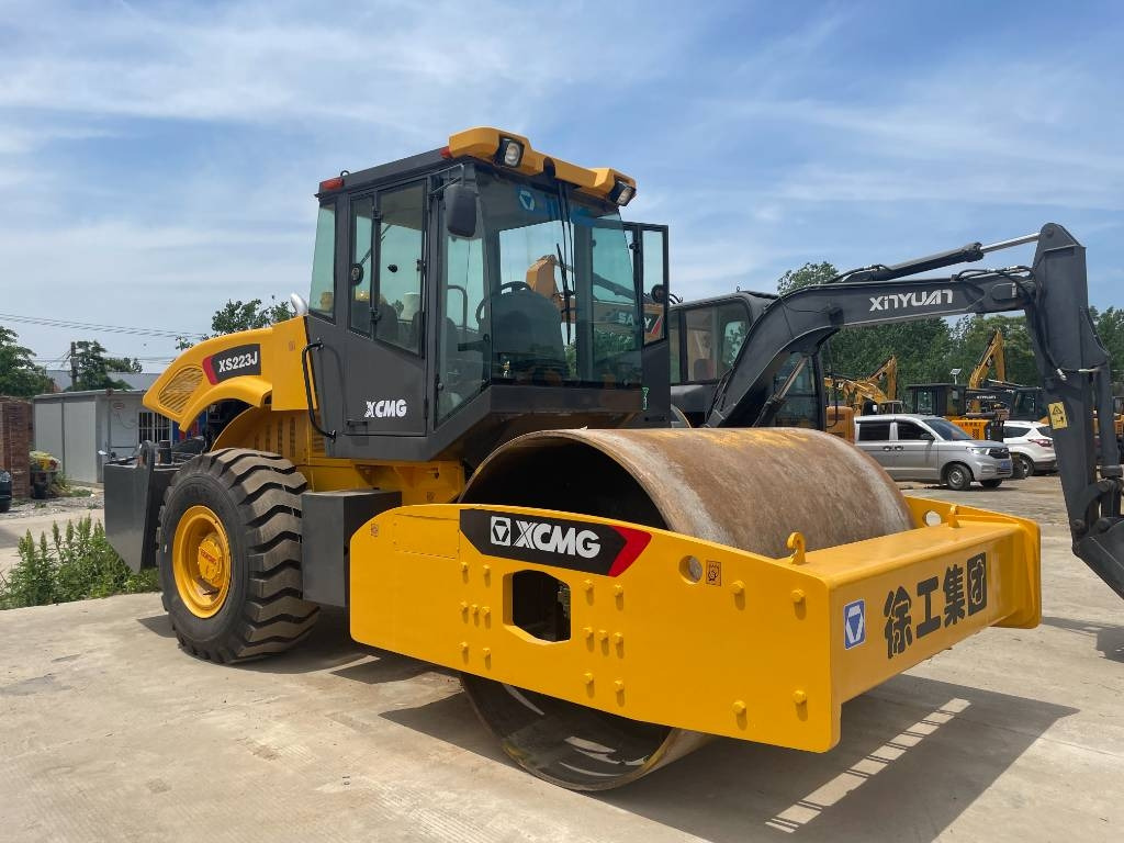 XCMG XS 223 J  - Tihendaja: pilt 1 XCMG XS 223 J  - Tihendaja: pilt 1