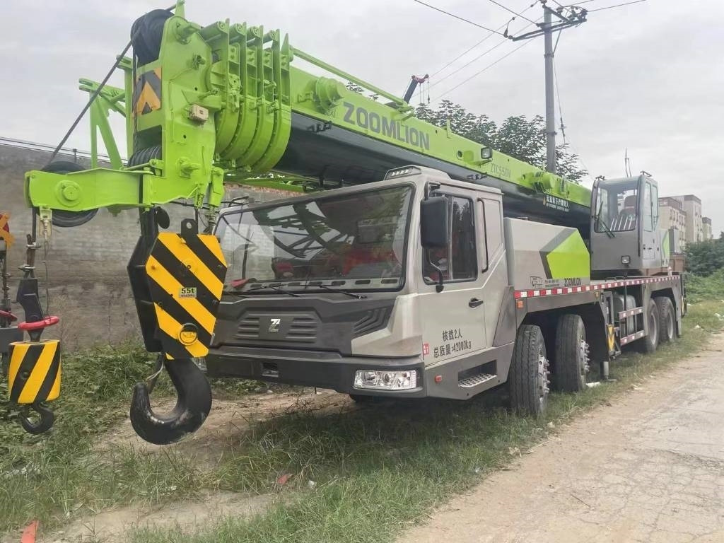 Zoomlion ZTC550V - Roomikkraana: pilt 1 Zoomlion ZTC550V - Roomikkraana: pilt 1
