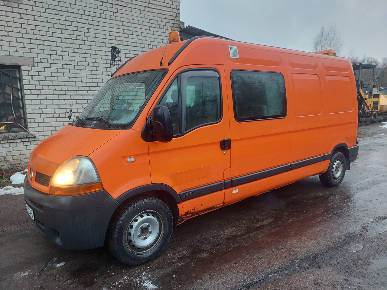 RENAULT - Meeskonnaauto: pilt 2 RENAULT - Meeskonnaauto: pilt 2