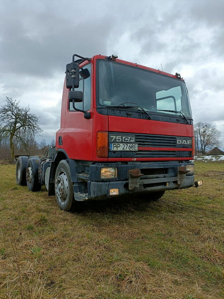 DAF CF 75.250 - Kabiinišassiiga veoauto: pilt 2 DAF CF 75.250 - Kabiinišassiiga veoauto: pilt 2