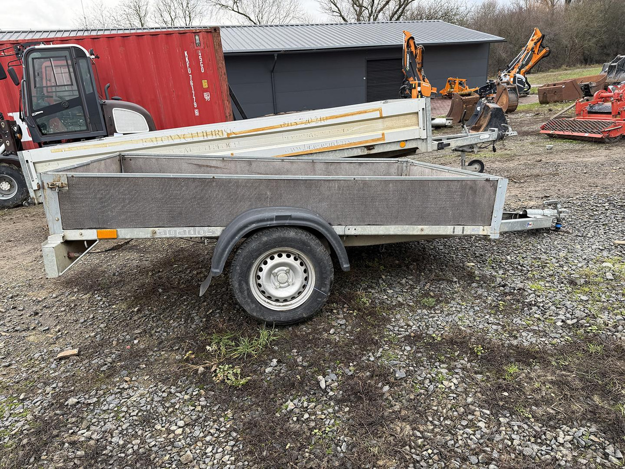 Agados Kangaro, 15, Prívesný vozík 600kg - Auto järelhaagis: pilt 1 Agados Kangaro, 15, Prívesný vozík 600kg - Auto järelhaagis: pilt 1