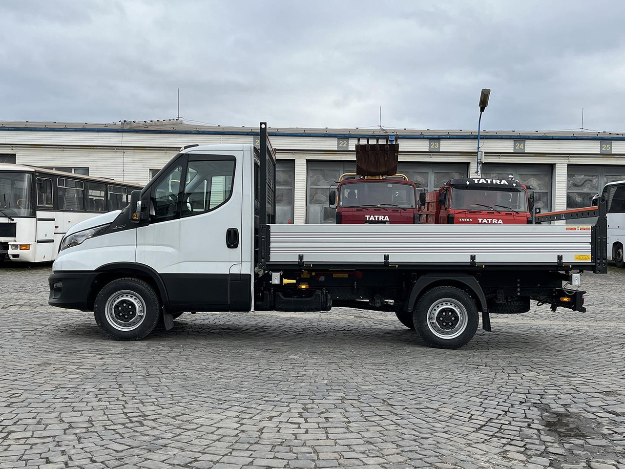 Iveco DAILY SKLÁPAČ, 2.3D, 35S16H - Tarbesõiduk kallur: pilt 4 Iveco DAILY SKLÁPAČ, 2.3D, 35S16H - Tarbesõiduk kallur: pilt 4
