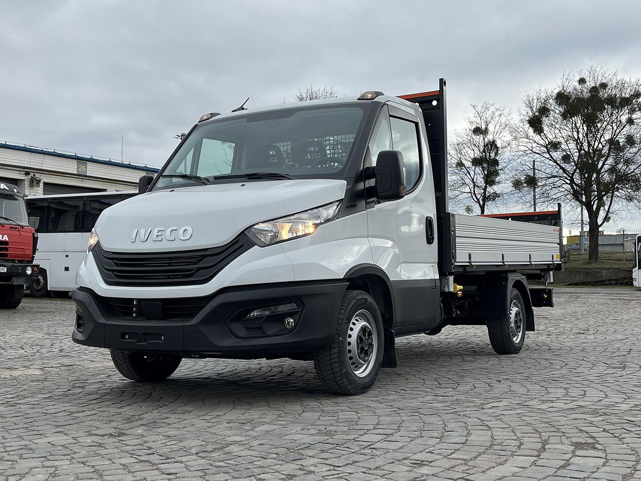 Iveco DAILY SKLÁPAČ, 2.3D, 35S16H - Tarbesõiduk kallur: pilt 3 Iveco DAILY SKLÁPAČ, 2.3D, 35S16H - Tarbesõiduk kallur: pilt 3