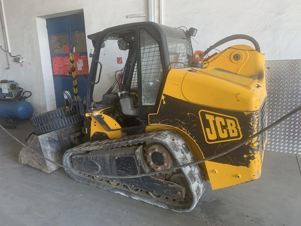 JCB 190T, 46kW, Pásový nakladač - Kompaktlaadur: pilt 4 JCB 190T, 46kW, Pásový nakladač - Kompaktlaadur: pilt 4