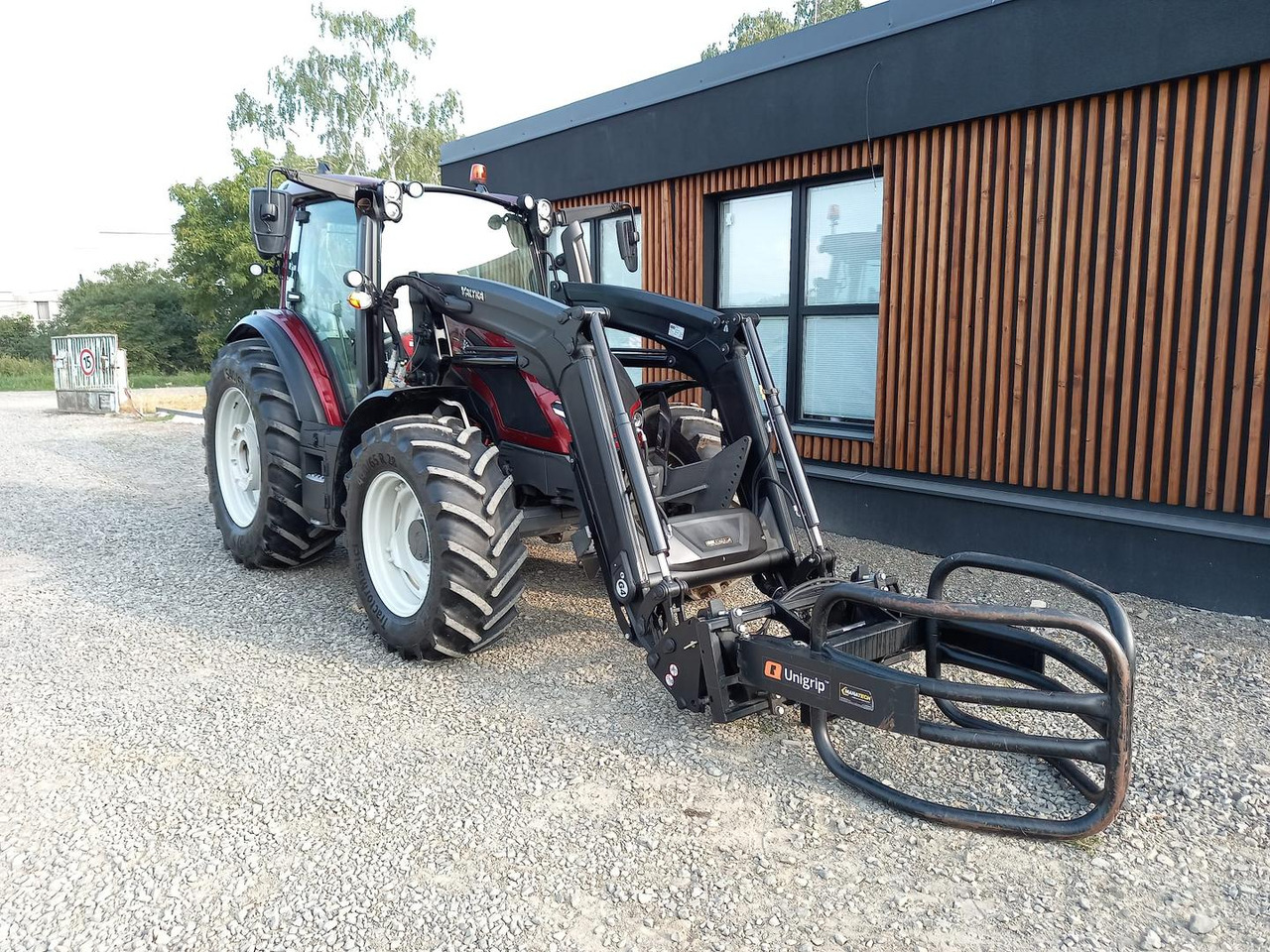 Valtra G, Agco power MBTN - D5, 115 A - Traktor: pilt 3 Valtra G, Agco power MBTN - D5, 115 A - Traktor: pilt 3