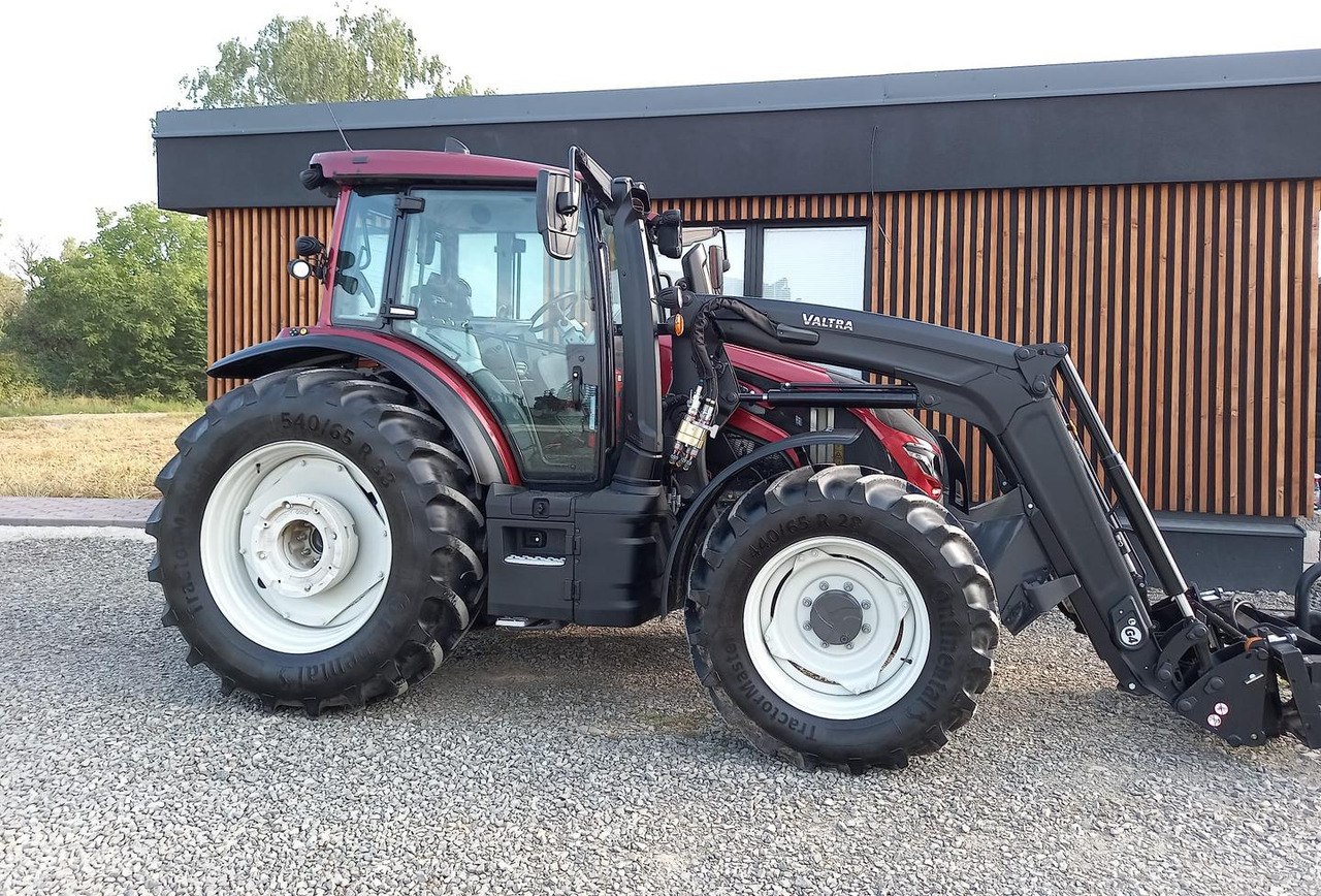 Valtra G, Agco power MBTN - D5, 115 A - Traktor: pilt 2 Valtra G, Agco power MBTN - D5, 115 A - Traktor: pilt 2