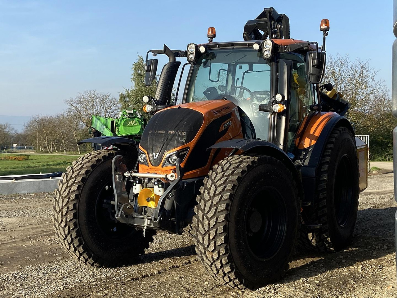 Valtra N, 49 AWI, 134 - Traktor: pilt 5 Valtra N, 49 AWI, 134 - Traktor: pilt 5