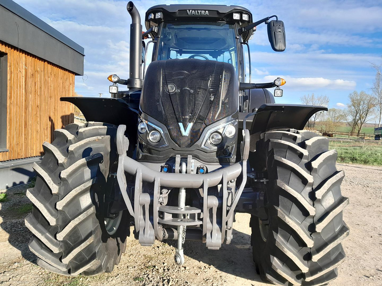 Valtra S, 394, MR 19 - Traktor: pilt 5 Valtra S, 394, MR 19 - Traktor: pilt 5