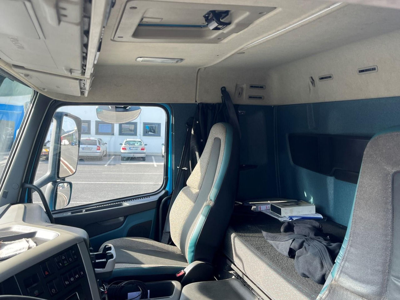 Volvo FM 420, 2016, 6x2, Hákový nosič kontajnerov, Hiab 166 - 4 Hipro + DO - Konkstõstukiga veoauto, Kraanaga veoauto: pilt 5 Volvo FM 420, 2016, 6x2, Hákový nosič kontajnerov, Hiab 166 - 4 Hipro + DO - Konkstõstukiga veoauto, Kraanaga veoauto: pilt 5