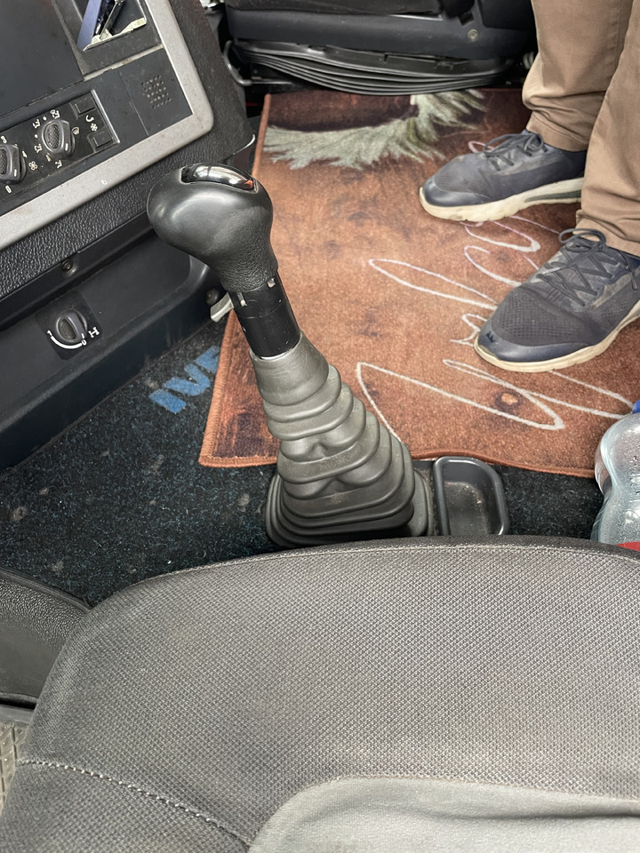 Iveco Stralis AS 440S45 - Sadulveok: pilt 4 Iveco Stralis AS 440S45 - Sadulveok: pilt 4