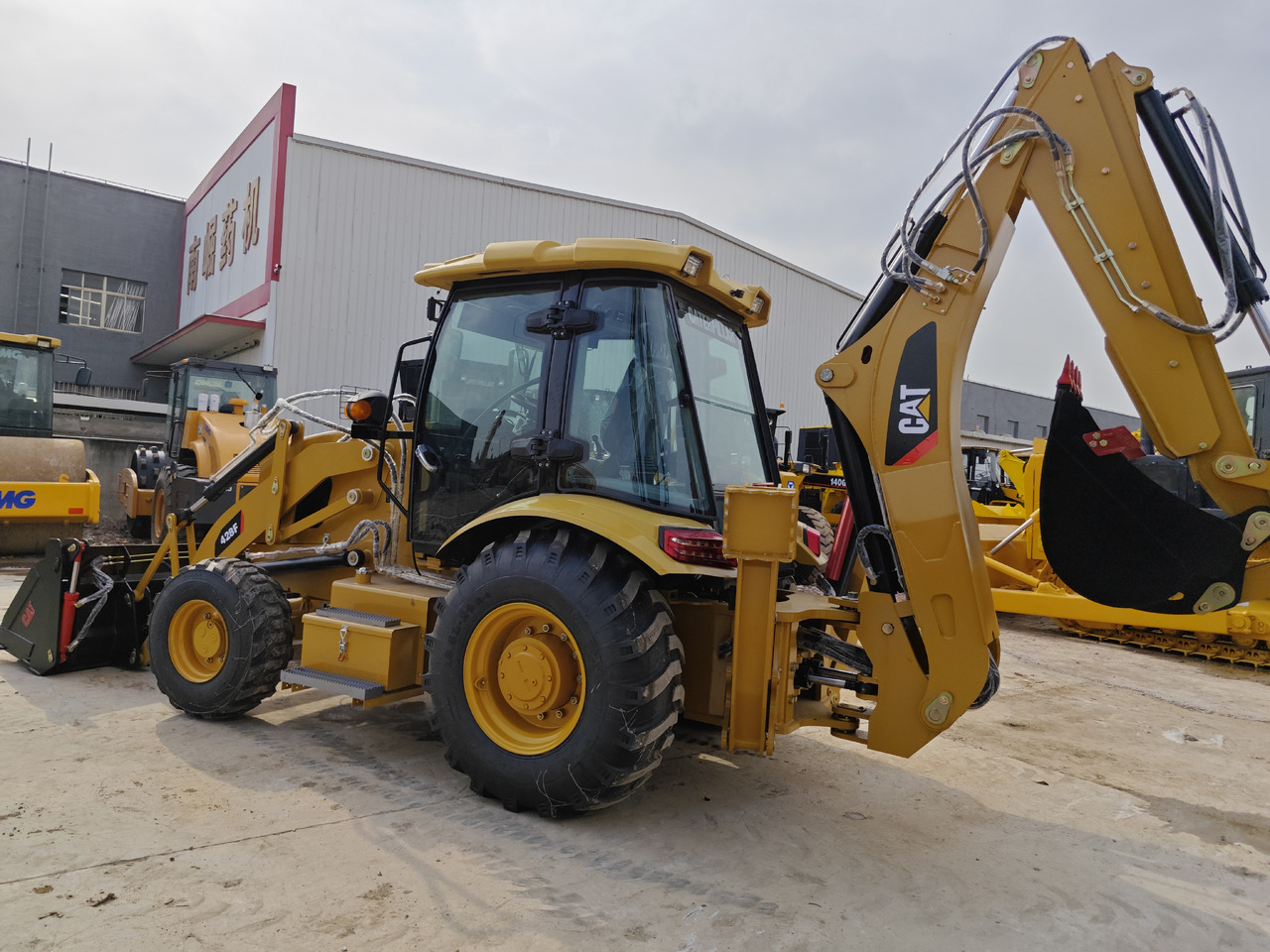 CATERPILLAR 428F backhoe loader - Ekskavaator-laadur: pilt 3 CATERPILLAR 428F backhoe loader - Ekskavaator-laadur: pilt 3