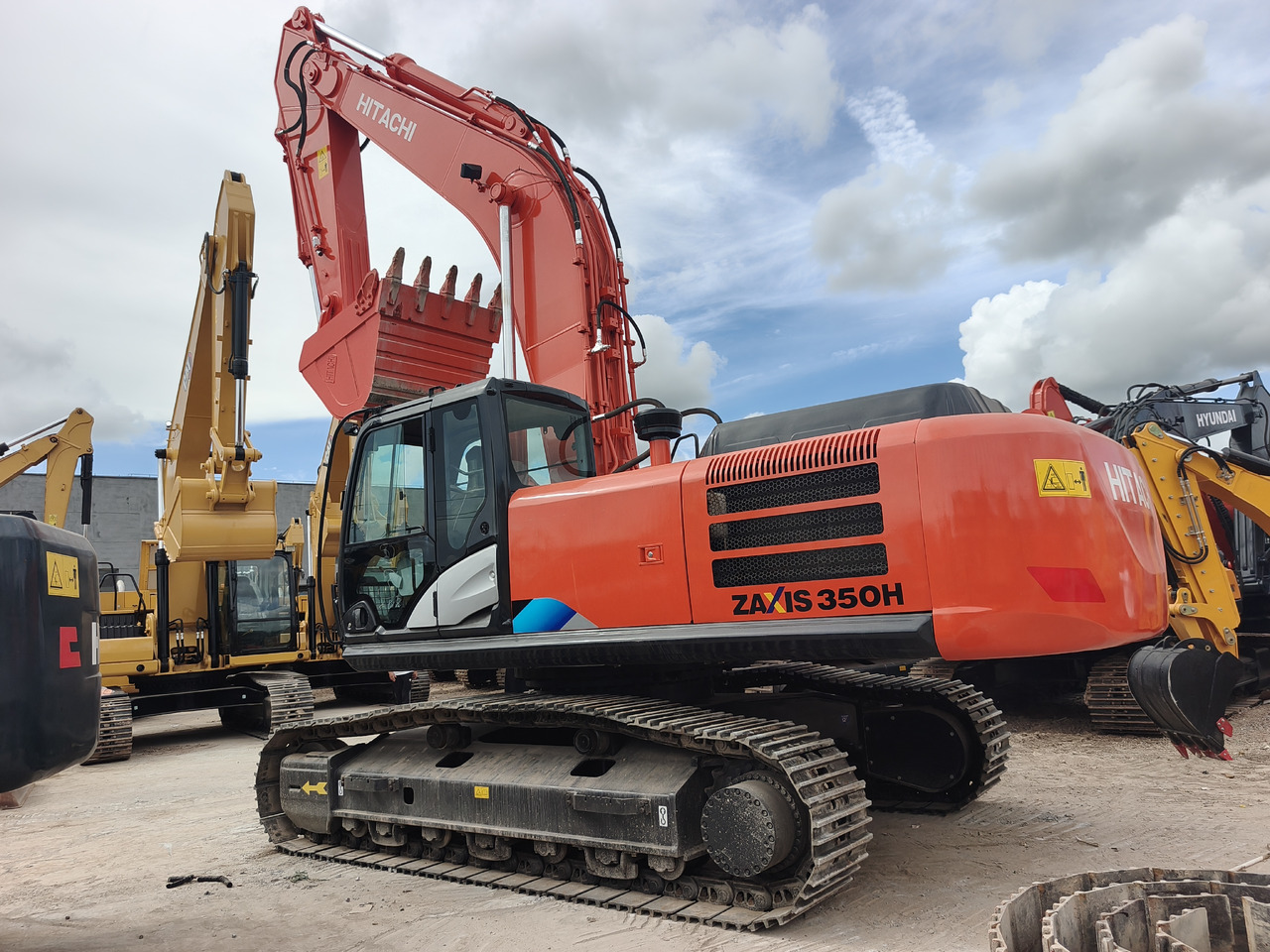 HITACHI ZX350 ZX350H ZX350H-5G Used excavator - Lintekskavaator: pilt 1 HITACHI ZX350 ZX350H ZX350H-5G Used excavator - Lintekskavaator: pilt 1