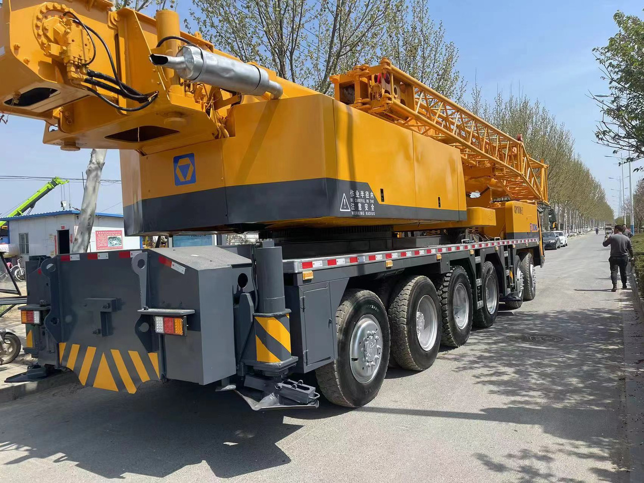 XCMG QY100K - Autokraana: pilt 2 XCMG QY100K - Autokraana: pilt 2