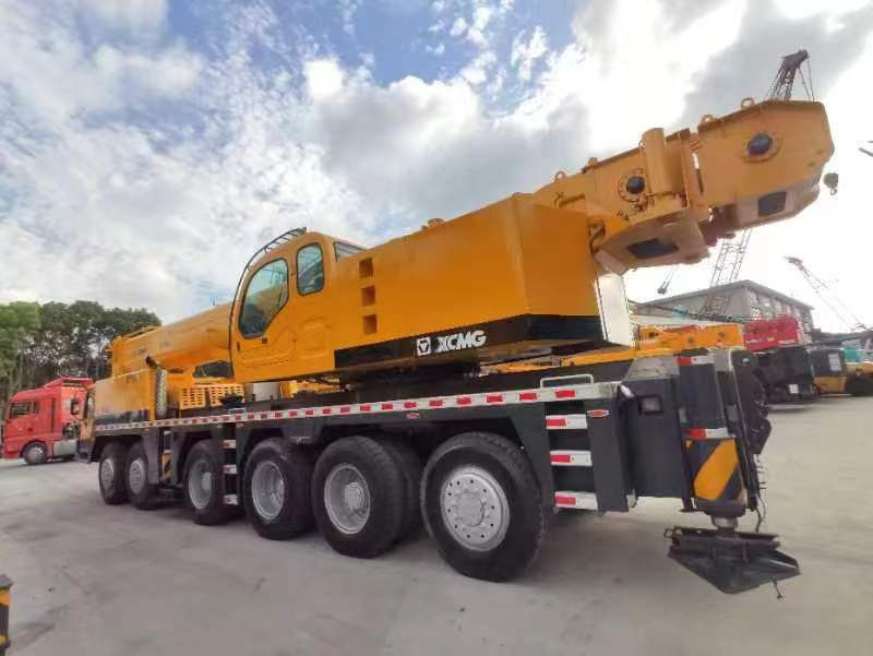 XCMG QY100K used Truck crane 100ton crane - Autokraana: pilt 4 XCMG QY100K used Truck crane 100ton crane - Autokraana: pilt 4