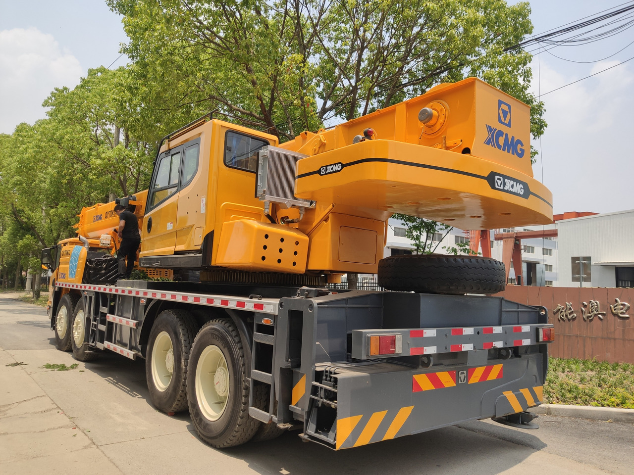 Autokraana XCMG QY70KC TRUCK CRANE USED XCMG 70TON  QY70K QY70K-2 MOBILE TRUCK CRANE: pilt 7
