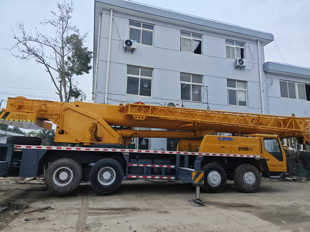 XCMG QY80K 80T TRUCK CRANE - Autokraana: pilt 2 XCMG QY80K 80T TRUCK CRANE - Autokraana: pilt 2