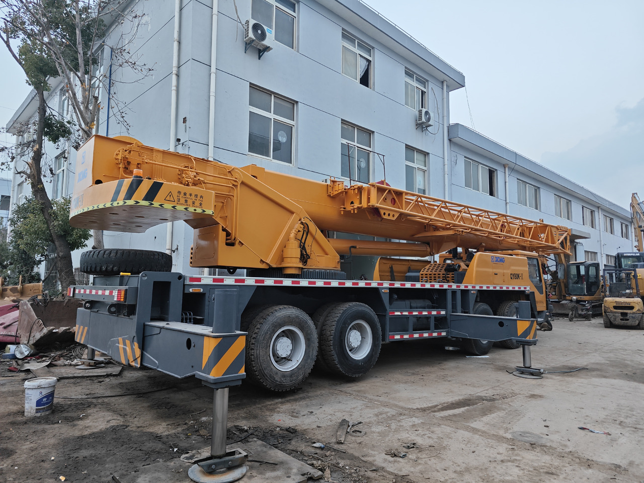 XCMG QY80K 80T TRUCK CRANE - Autokraana: pilt 4 XCMG QY80K 80T TRUCK CRANE - Autokraana: pilt 4