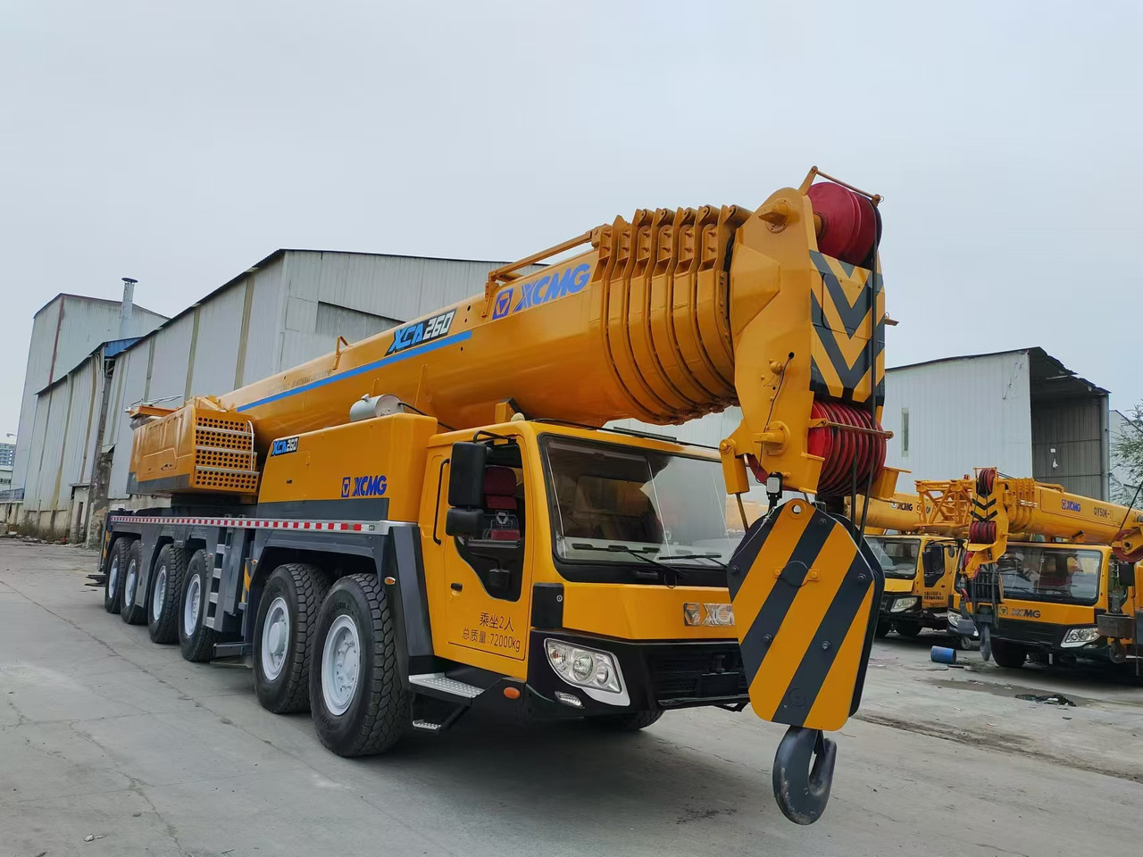 XCMG XCA260 260TON TRUCK CRANE - Autokraana: pilt 3 XCMG XCA260 260TON TRUCK CRANE - Autokraana: pilt 3