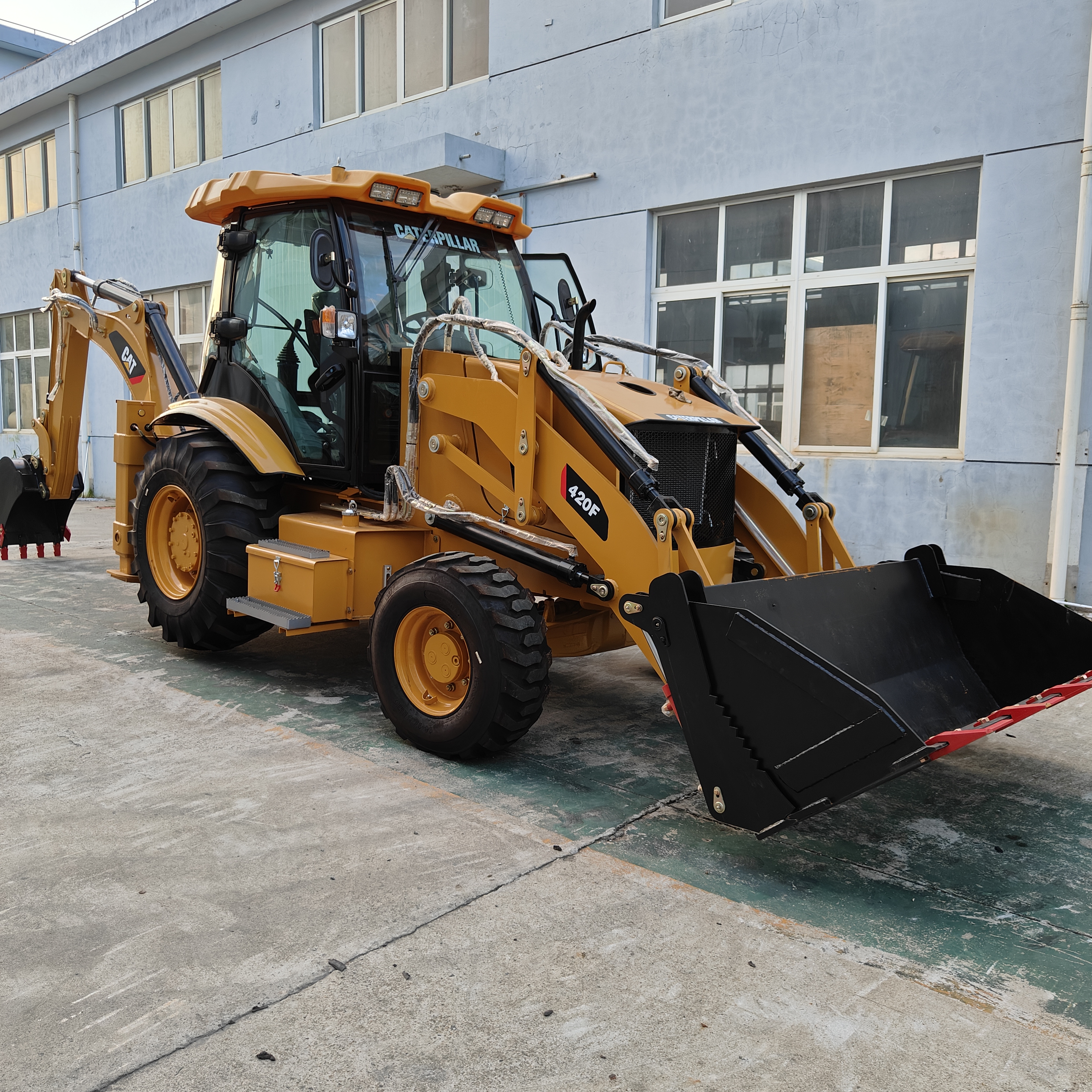 Caterpillar 420F used cat loader - Ekskavaator-laadur: pilt 5 Caterpillar 420F used cat loader - Ekskavaator-laadur: pilt 5
