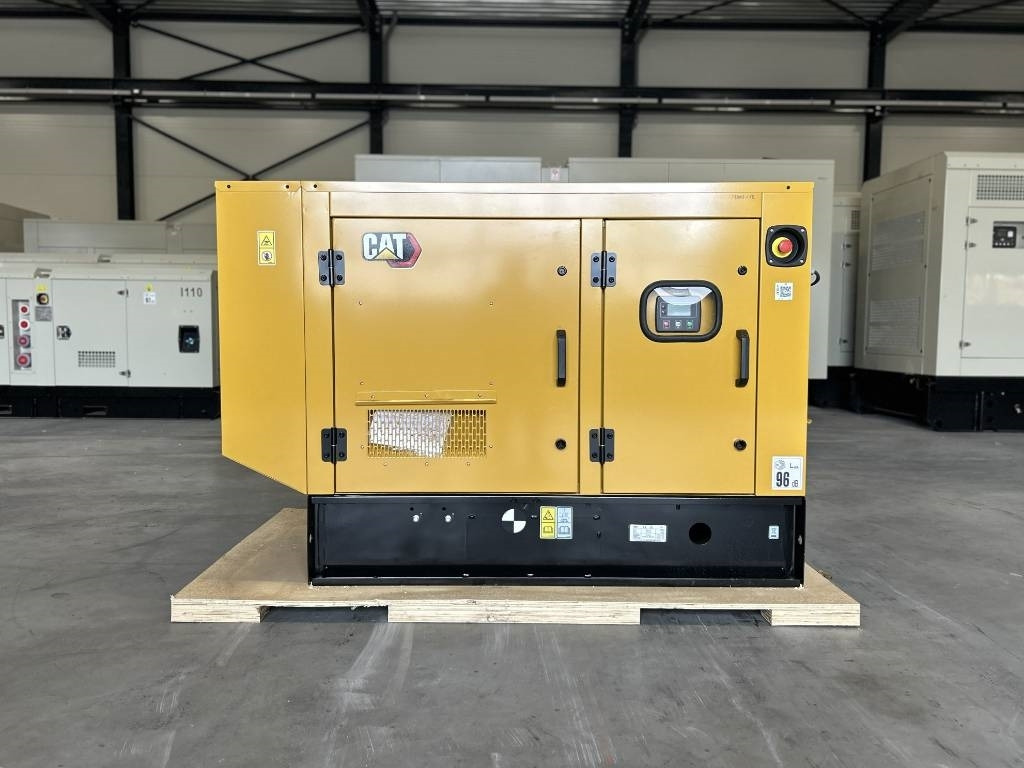 CAT DE13.5E3 - 13.5 kVA Generator - DPX-18001 - Generaatorikomplekt: pilt 1 CAT DE13.5E3 - 13.5 kVA Generator - DPX-18001 - Generaatorikomplekt: pilt 1
